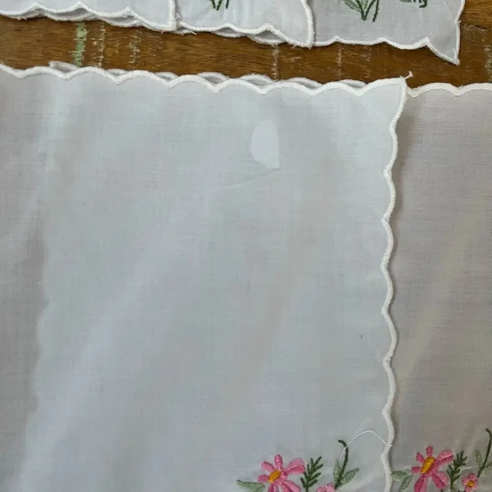 Vintage Pink Floral Embroidered Tea Napkin Set 12 Scallop Edge 6 in x 6 in